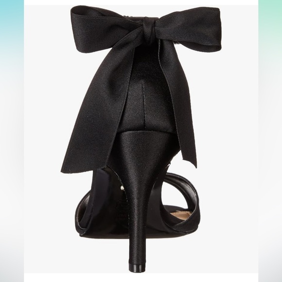 EUC Nina Vinnie Black Satin Shoes- worn once! Sz 8 - Picture 3 of 10